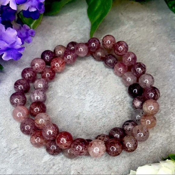 Strawberry quartz crystal/gemstone bracelet - Picture 2 of 5